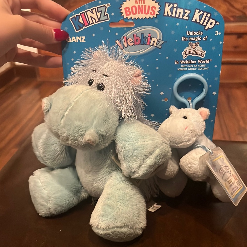 Webkinz Hippo and Kinz Clip